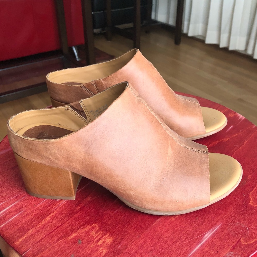 KORKS Women’s mules
